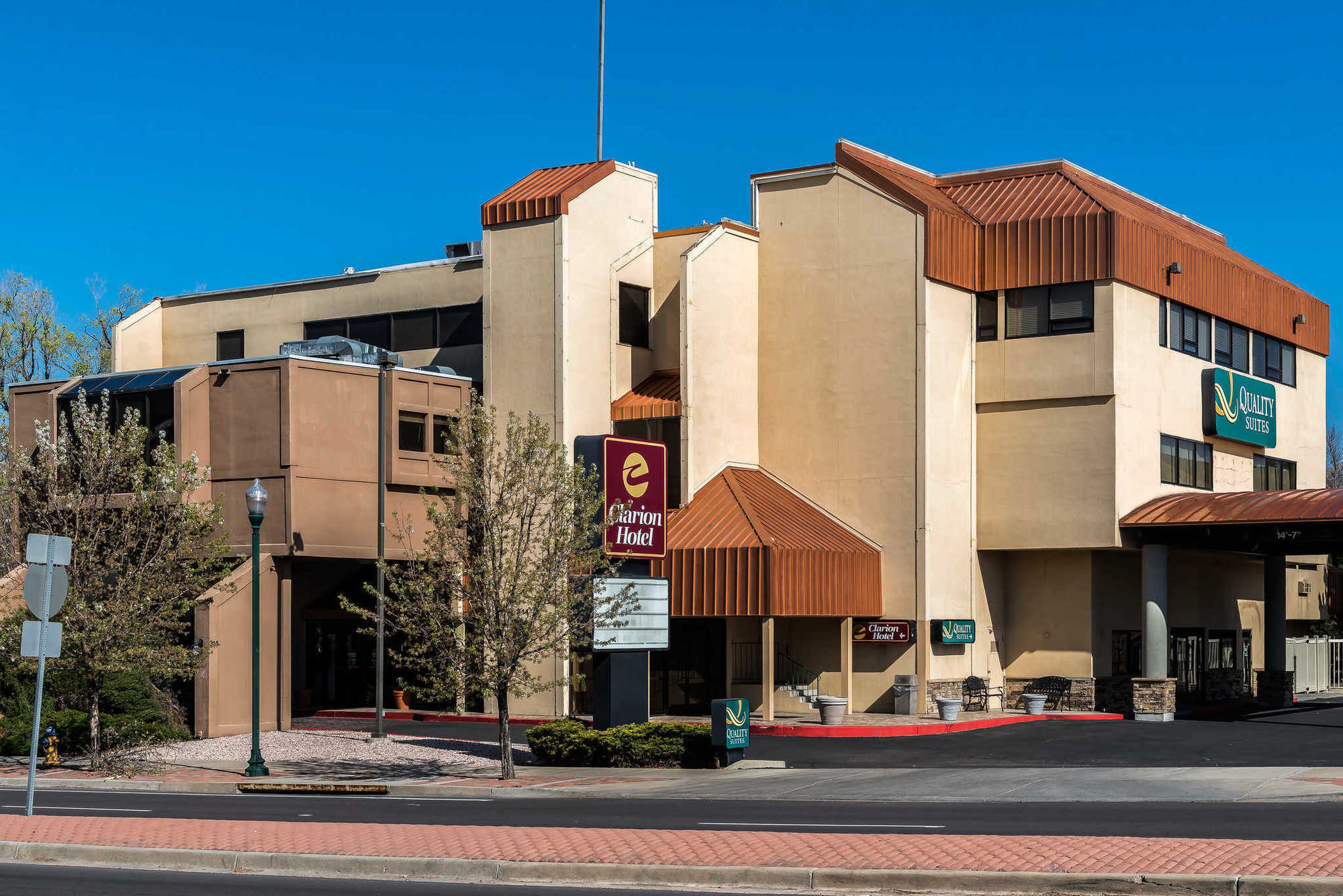 Clarion Hotel & Conference Center קולורדו ספרינגס מראה חיצוני תמונה
