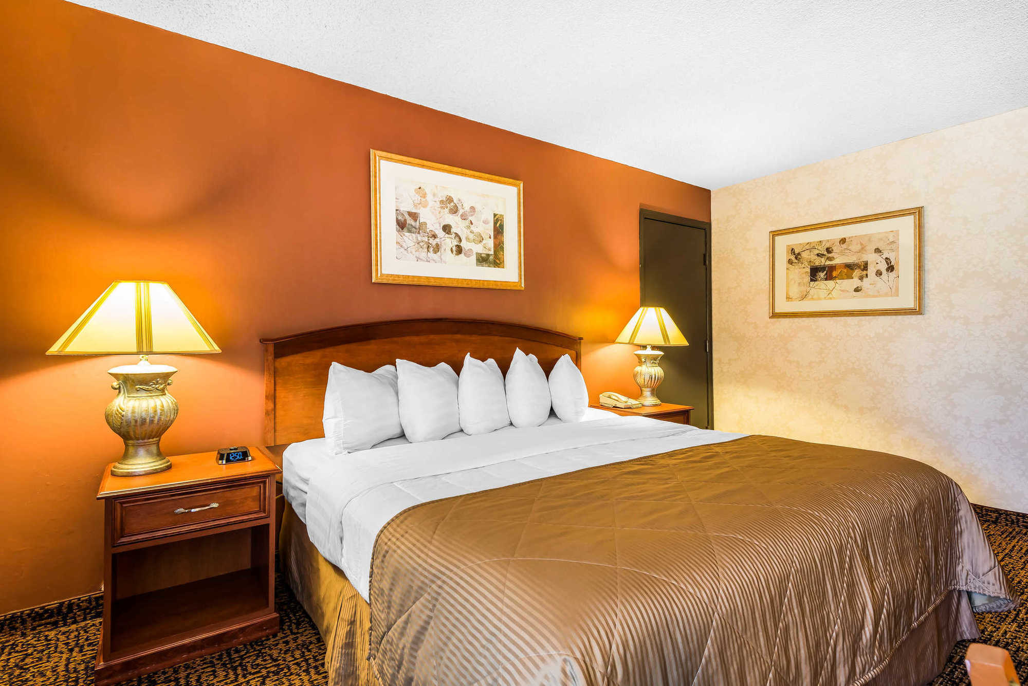 Clarion Hotel & Conference Center קולורדו ספרינגס חדר תמונה